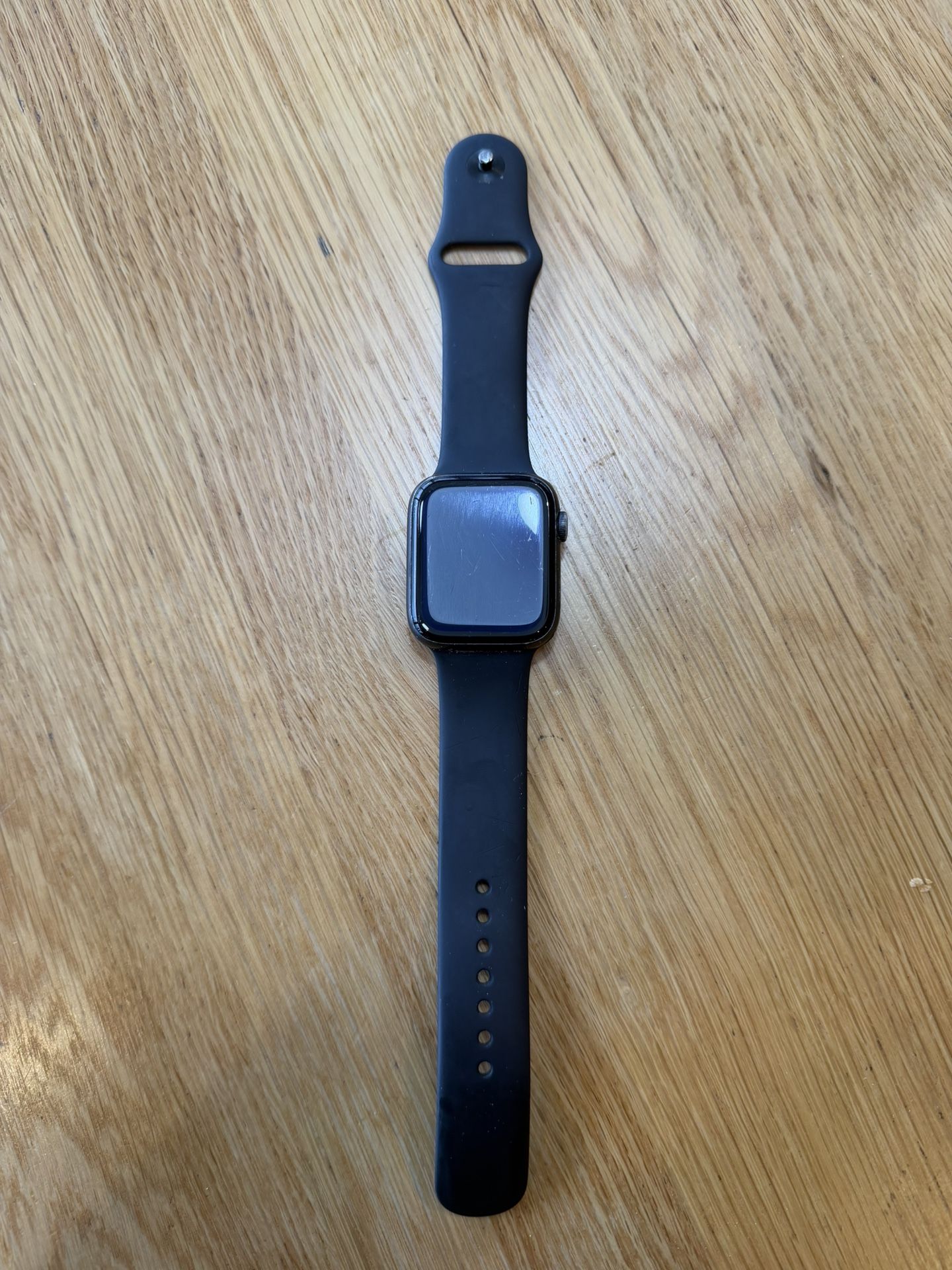 Series 8 44mm Apple Watch