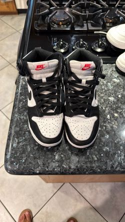 Panda High top Size 8 Women