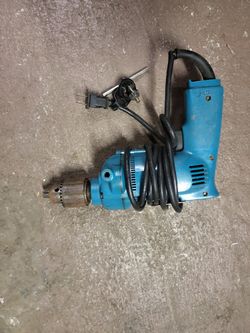 MAKITA 1/2 DRILL