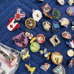 45 Disney Pins 