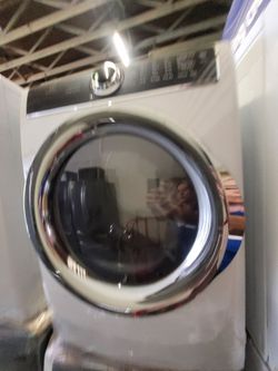 Electrolux stackable Dryer end washer