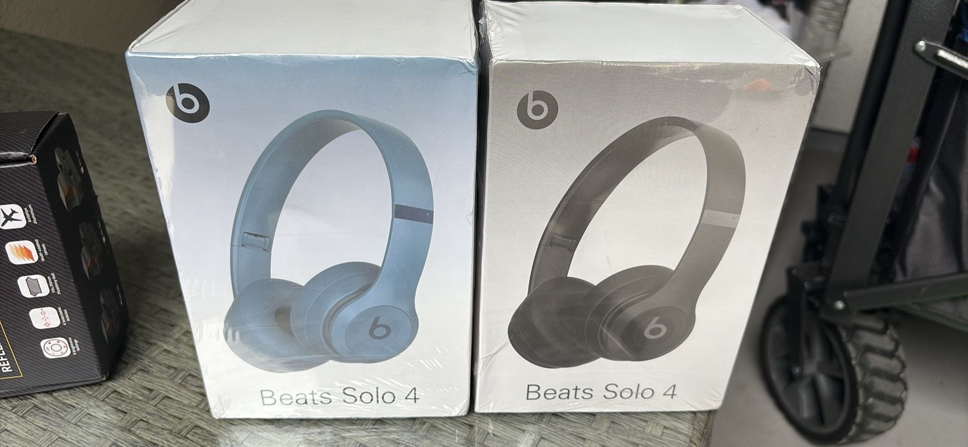 Beats Solo 4