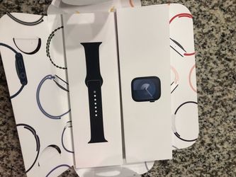 New Apple Watch series 9 GPS 41mm Midnight M/L sport band never used