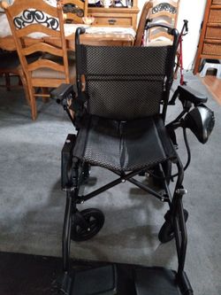 Electric wheelchair