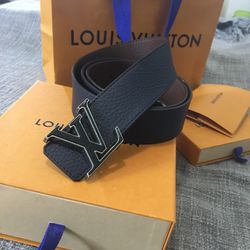 LV Belt for Sale in New York, NY - OfferUp