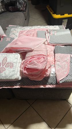 9 pc crib set