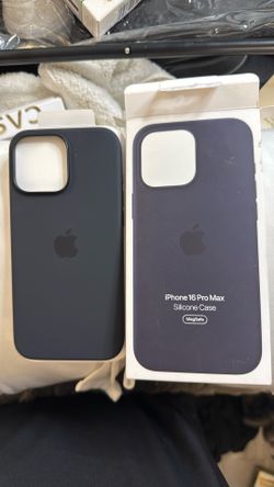 iPhone silicone case by Apple brand new