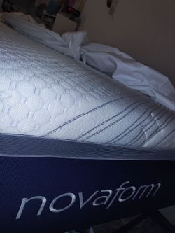 Novaform Queen mattress and metal base
