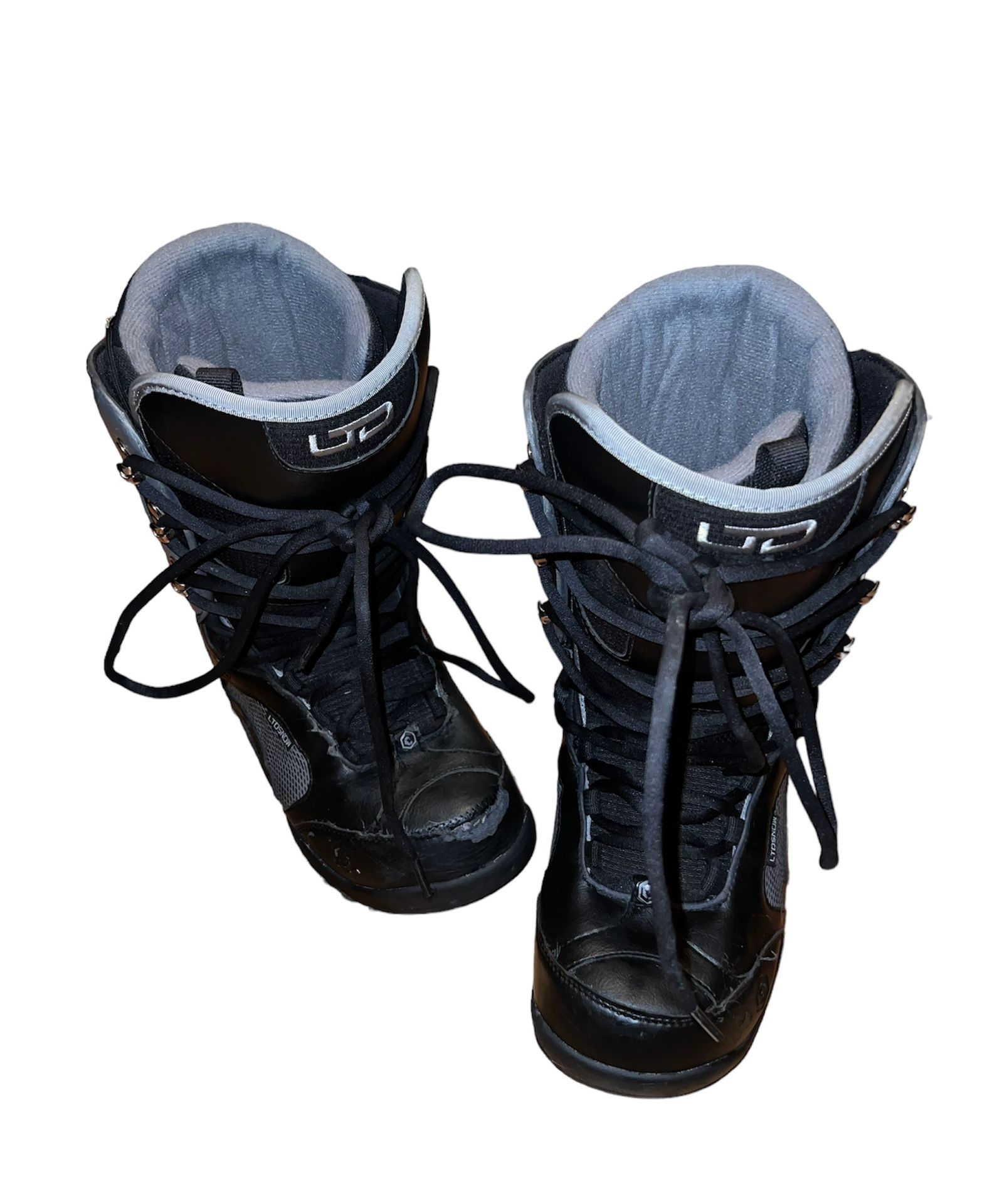 Men’s Snowboard Boots - Size 8 for Sale in Chicago, IL - OfferUp