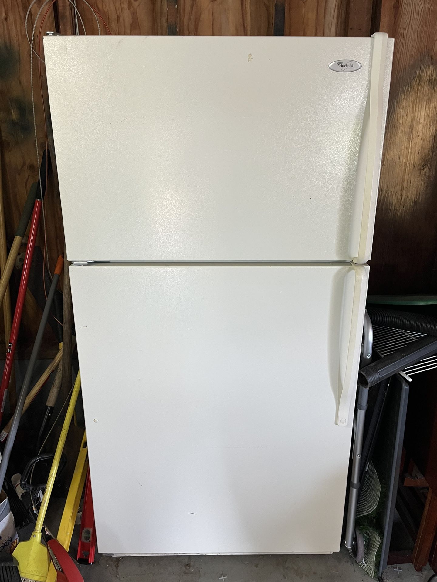 Whirlpool 21 CF Refrigerator, Awesome Condition