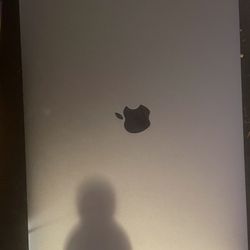 MacBook Pro With Touch Bar $300 Or BEST OFFER PRICE IS NEGOTIABLE 