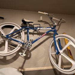 24” GT WORLD TOUR 