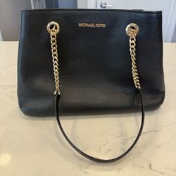 Michael Kors Teagan Shoulder Bag 