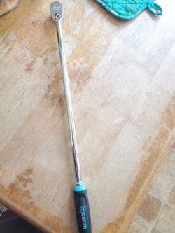 Capri 3/8 Drive Low Profile Head 20"Inches Long Handle Very GOOD Almost New With Only 3 Times OF USED