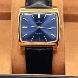 Vintage 1972 Omega Swiss watch, 35mm size case, 7in wrist leather band. 