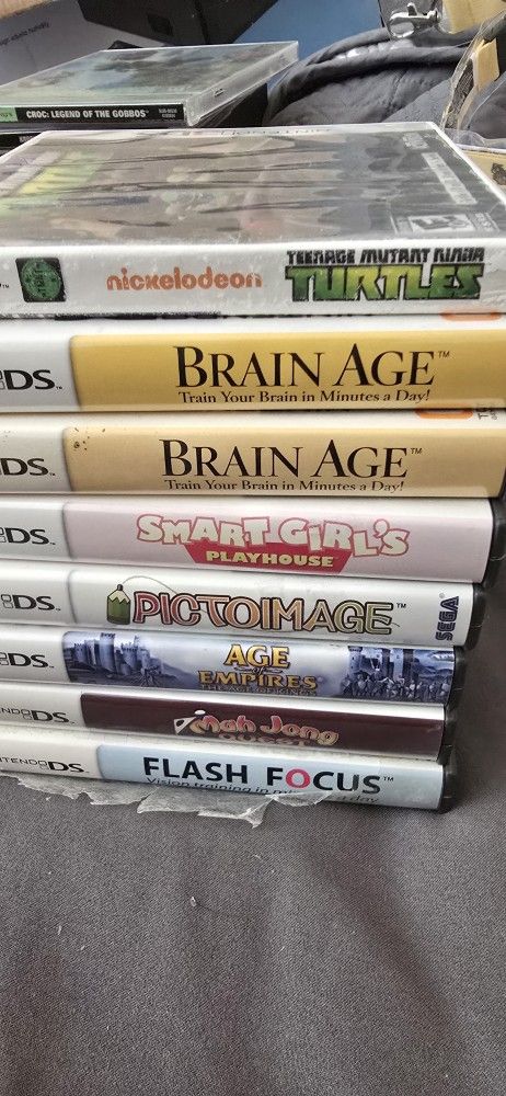 Nintendo DS/3DS and NES Videogame