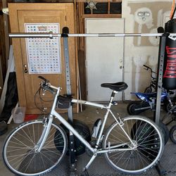 Specialized Sirrus hybrid bike