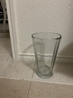 Flower vase