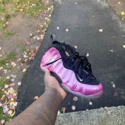 Foams Sz 9