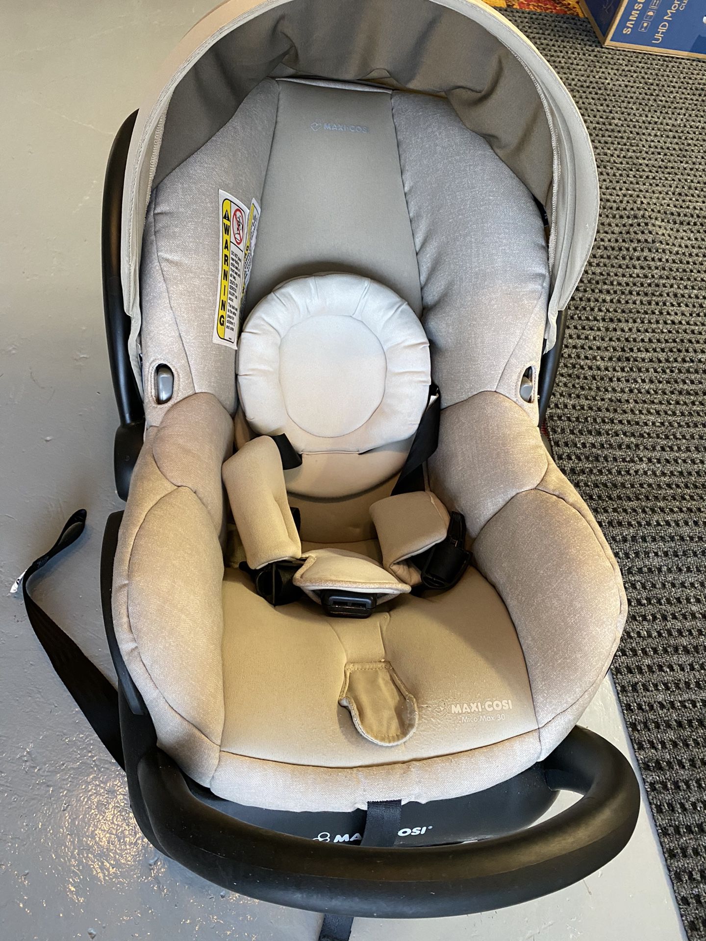 Maxi Cosi Mico Max 30 Infant Car Seat