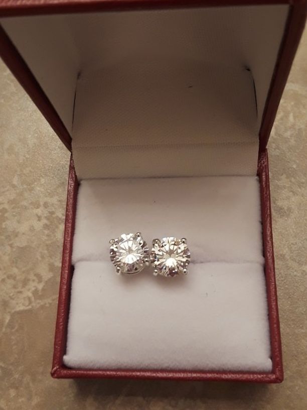 Sterling silver Diamond Earrings