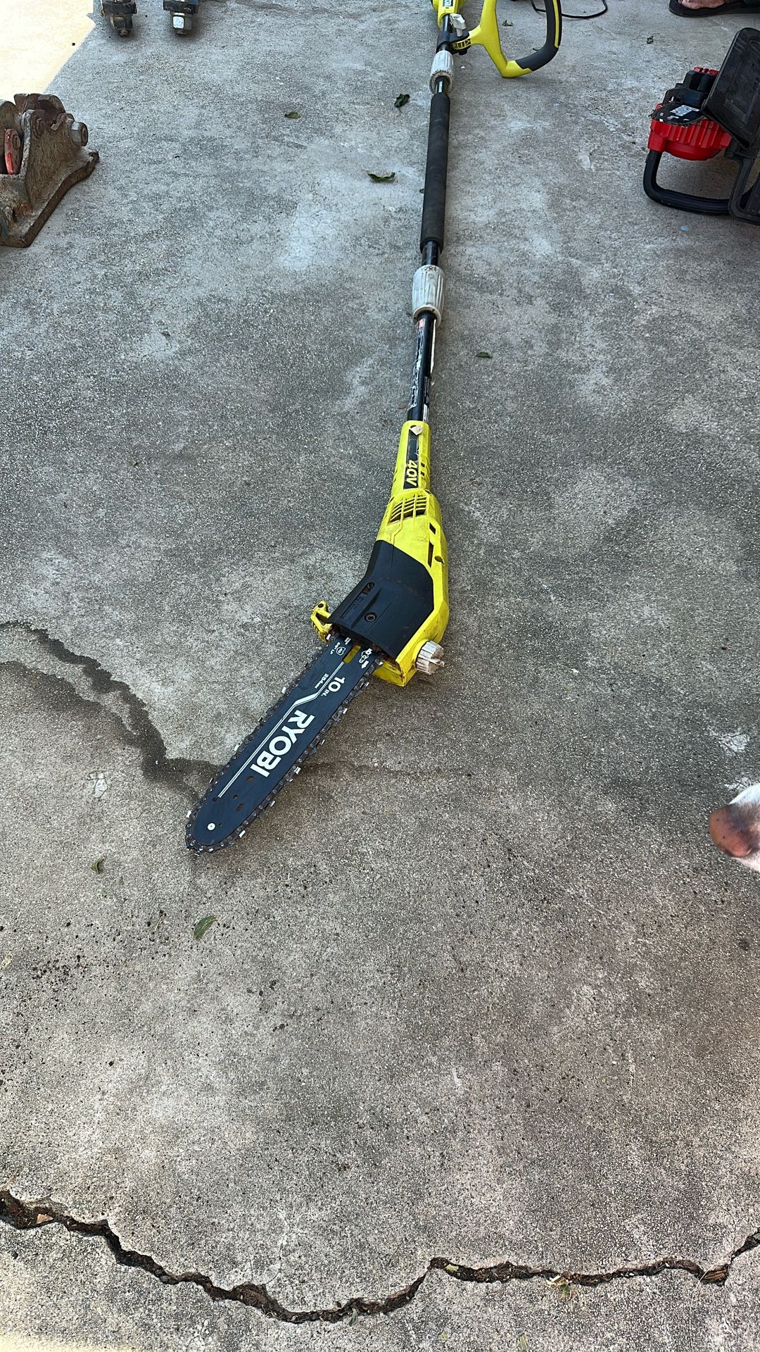 RYOBI Pol Saw