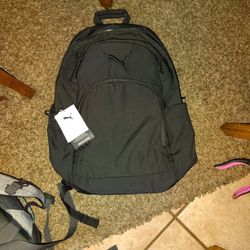 PUMA 3 ZIP UP SLOT BAG BRAND NEW