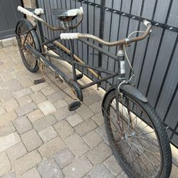 J. C HIGGINS TANDEM BEACH CRUISER (1950s)