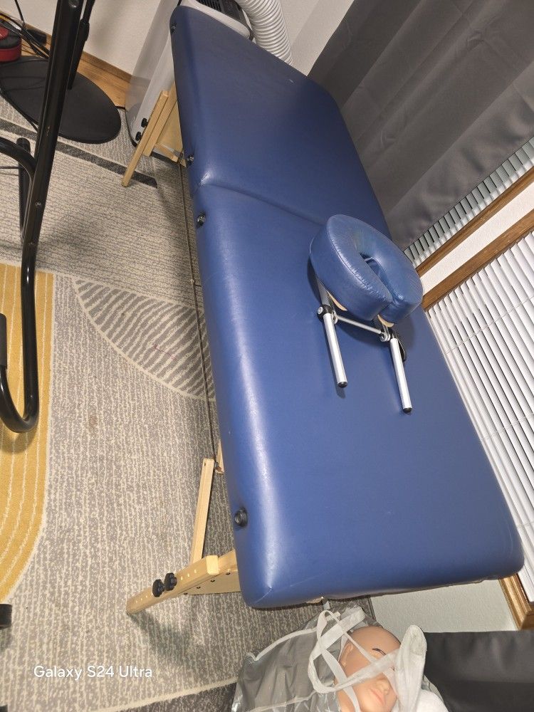 Foldable Massage Table , Massage Bed