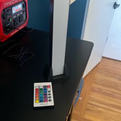 Powerful LED Light Stan