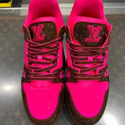 Louis Vuitton trainer in pink brown
