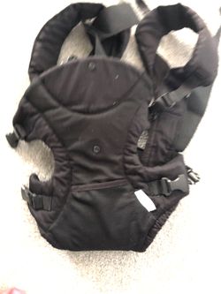 Infantino baby carrier