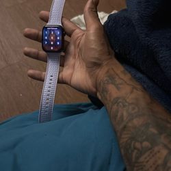 Apple Watch Series 8 