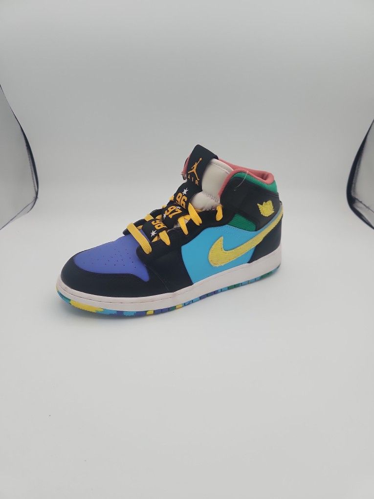 Jordan 1 Mid