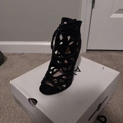 Black Cutout Ankle Boot Heels – Size 7