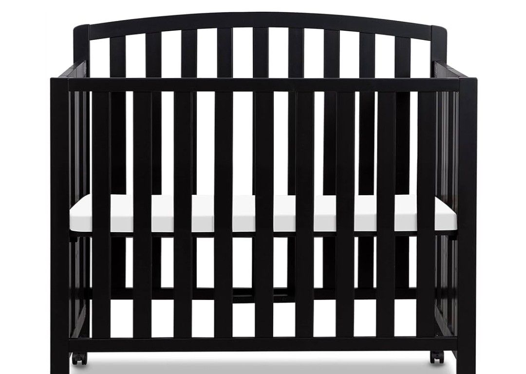DaVinci 3-in-1 Convertible Mini Crib