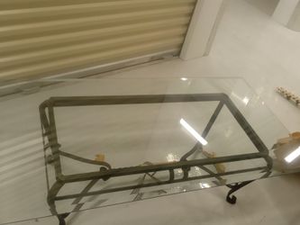Mesa De Centro De Fierro Y Vidrio
