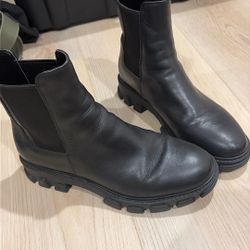 Michael Kors Boots 