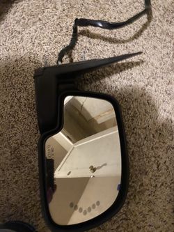 Silverado passenger mirror 03-07