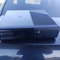 Xbox 360 E Gaming Console