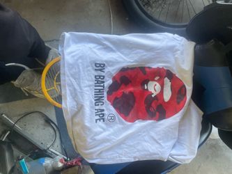 Bape t