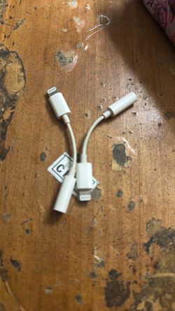 Lightning to 3.5mm Headphone Adapter Bundle
