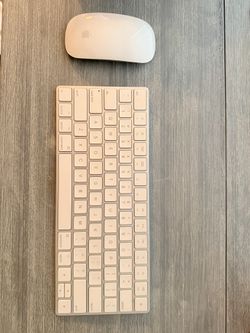 Apple rechargeable keyboard and battery magic mouse