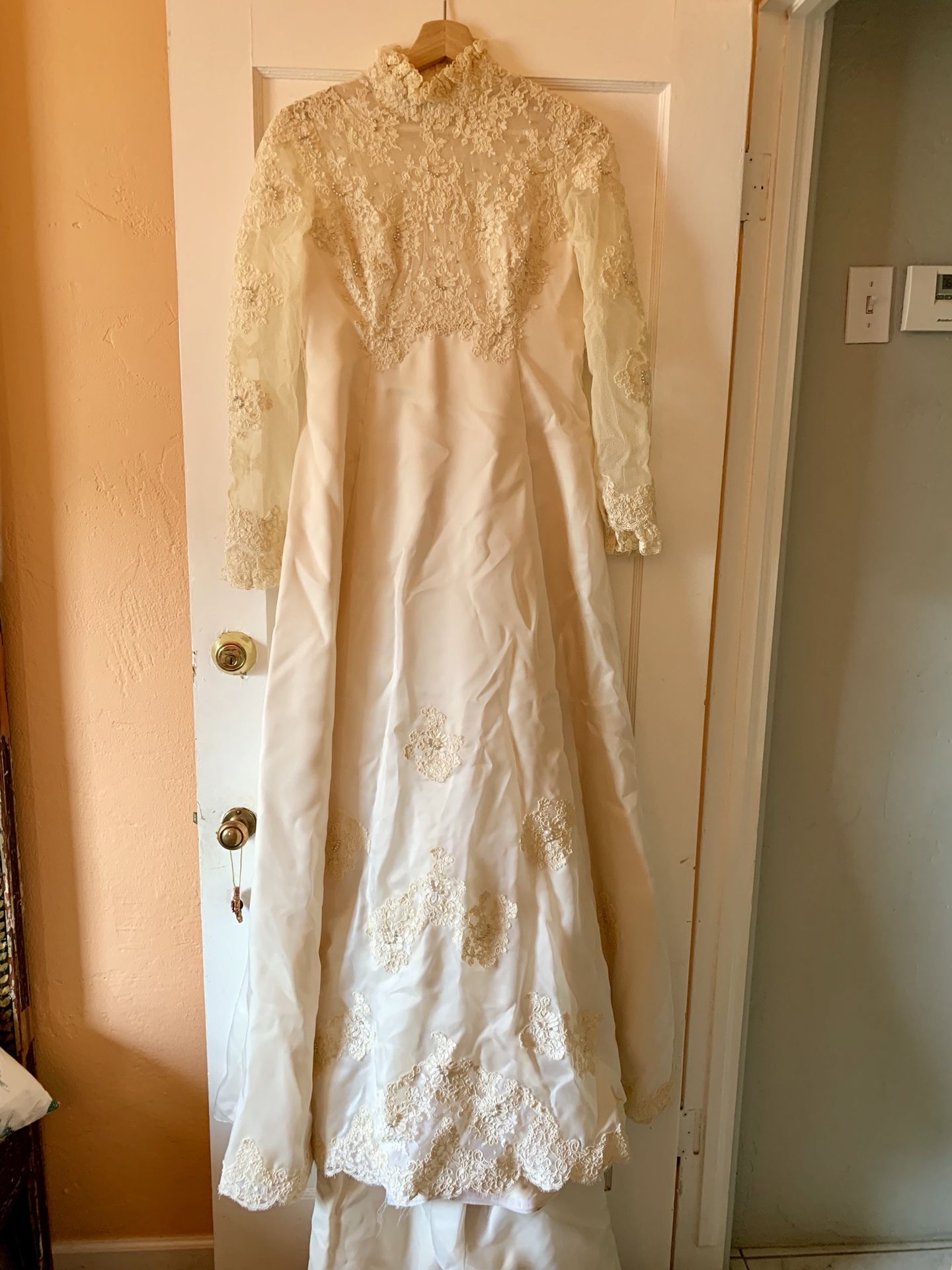 Pricilla of Boston vintage 70’s wedding dress