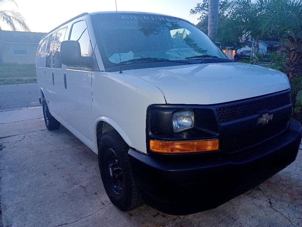 2018 Chevrolet Express