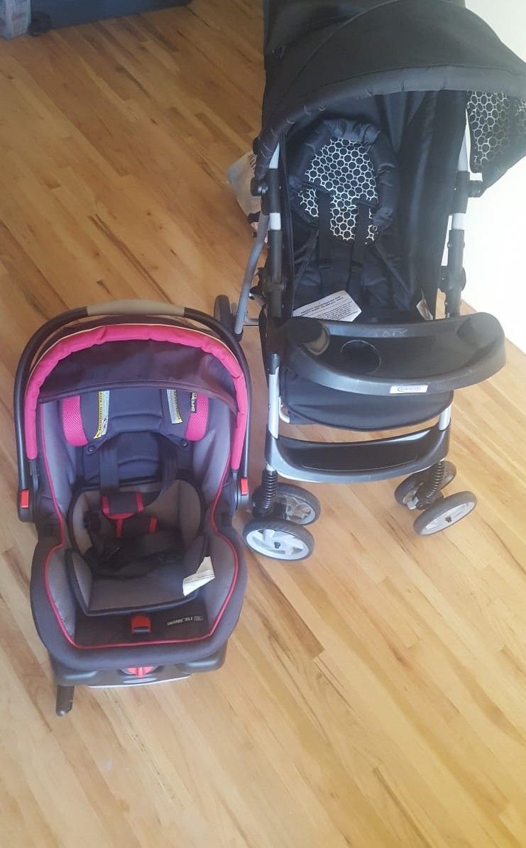 Graco Baby carseat and stroller