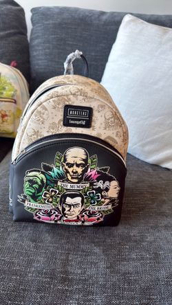 Selling 8 collectible Loungefly mini backpacks plus 2 accessories!