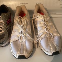 Vintage Nike Shox Size9 Half 50 Dollars Saucony Size8 20 Dollars 