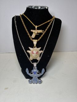Gangar Stitch And G.u.n Necklace 