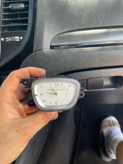 Chrysler 300 clock part